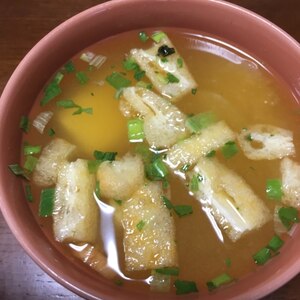 豆腐と油揚げの味噌汁☆